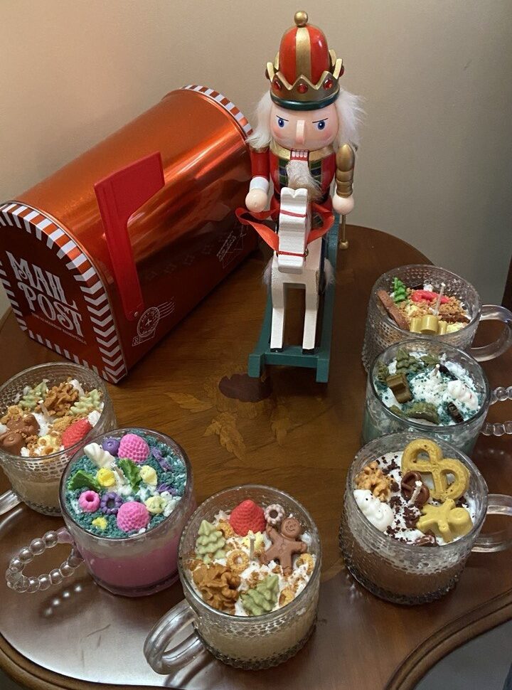 F 08 de diciembre: Taller de Velas- Taza de Navidad - Imagen 2